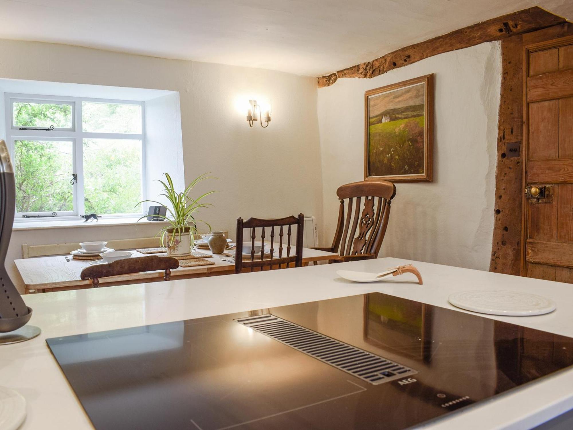 Lower Goytre Farmhouse Llanfair Waterdine Exteriér fotografie